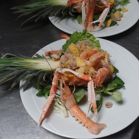 Logis Hotel Restaurant Le Commerce Guichen Zewnętrze zdjęcie