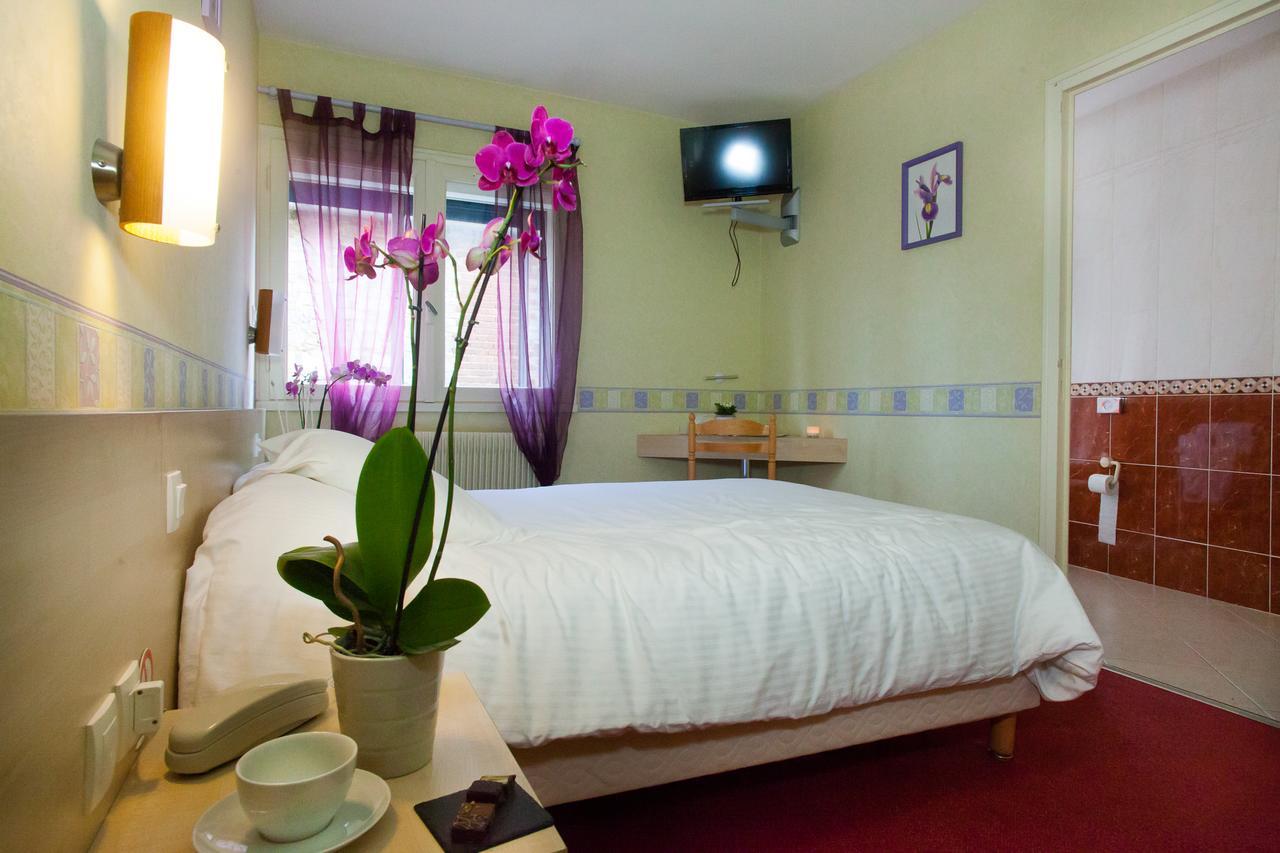 Logis Hotel Restaurant Le Commerce Guichen Zewnętrze zdjęcie